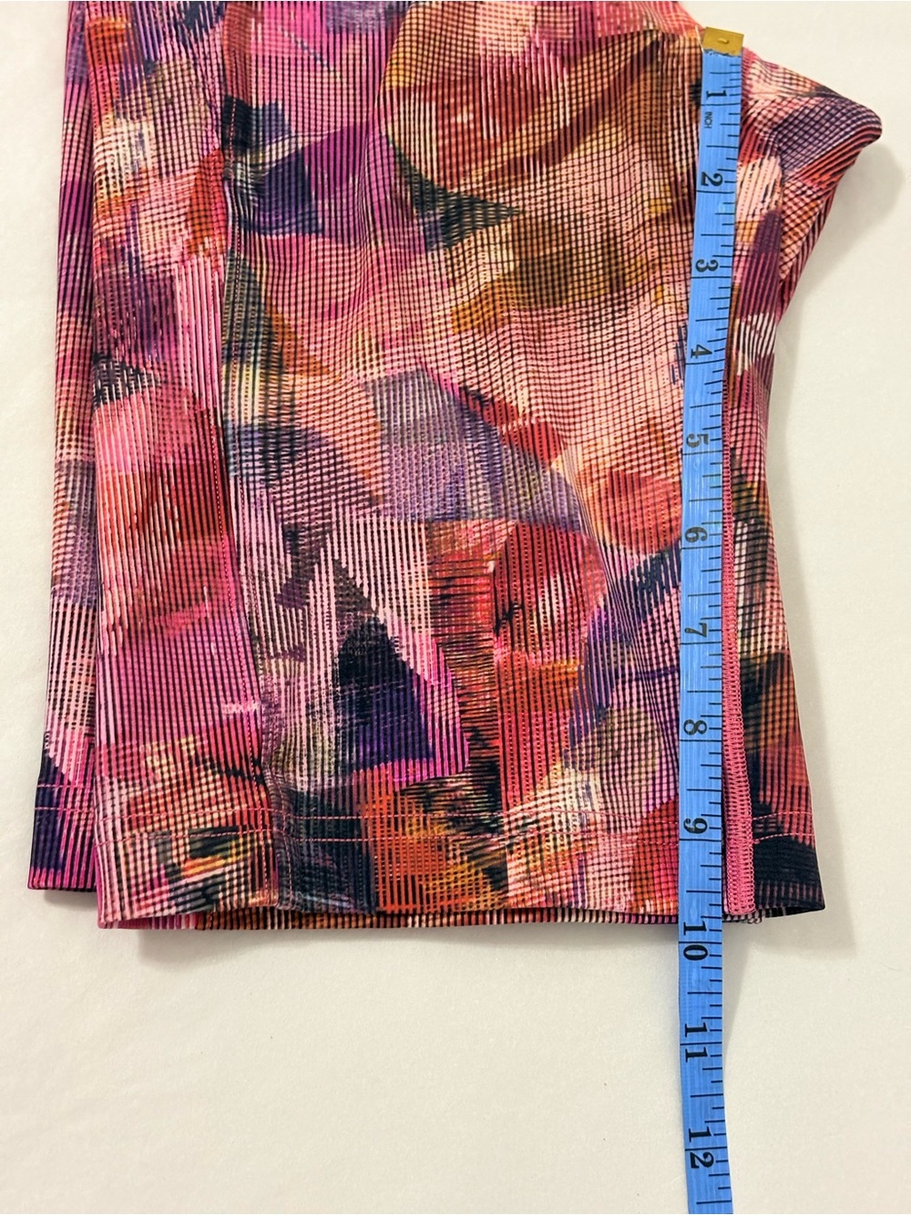 Lululemon On Pace Short Sz 6 Sun Dazed Multi Pink EUC - Picture 6 of 6
